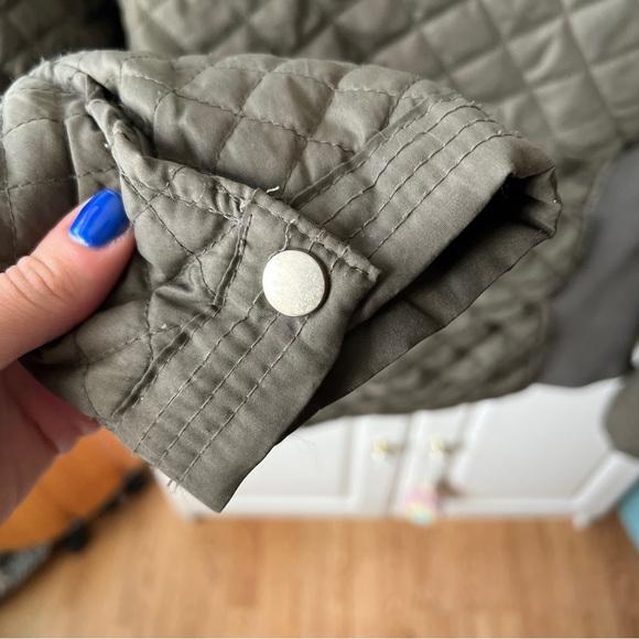 Me Jane Green Quilted Zip Up Jacket - Picture 8 of 9